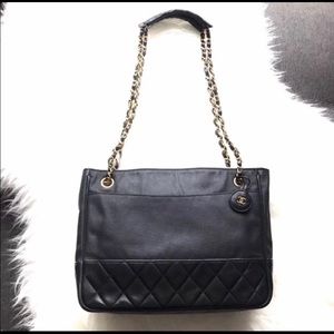 Auth Chanel quilted lambskin charm leather handbag